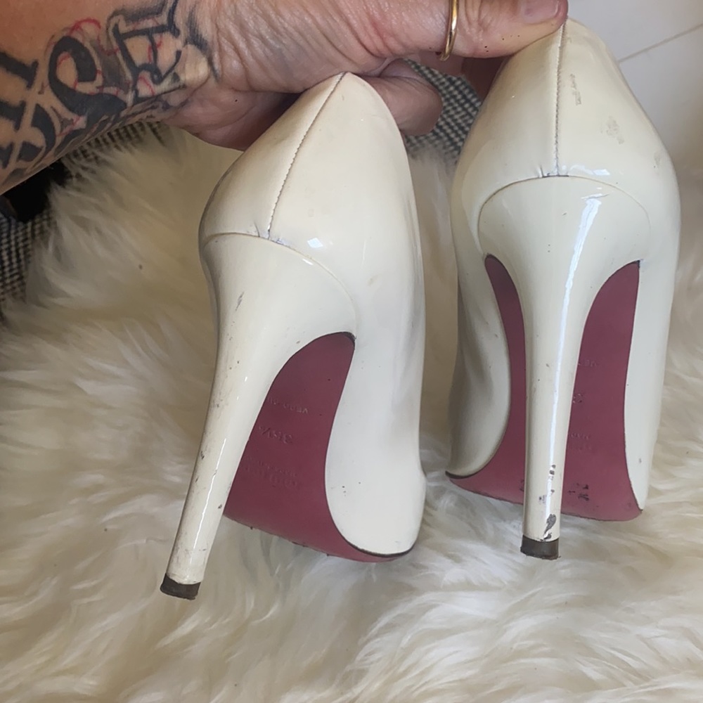 Miu Miu Wht Patent 5.5 Round Toe - image 4